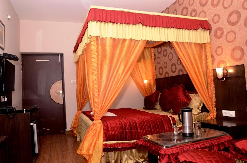 Hotel Kartikey Dzsaipur Kültér fotó